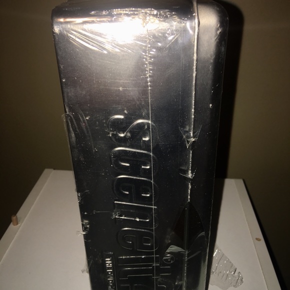 New & Factory Sealed Sports Scene It DVD Game - Picture 2 of 5